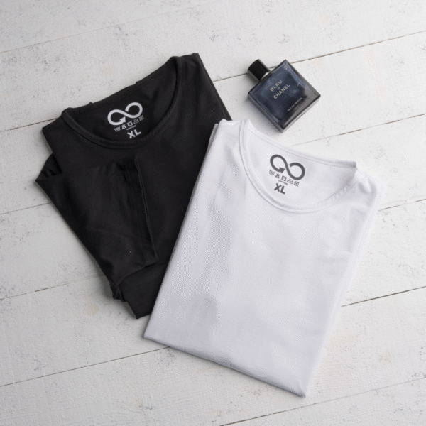 تيشيرت بيزك بلونين أبيض وإسود تيشيرت بيزك بلونين أبيض وإسود