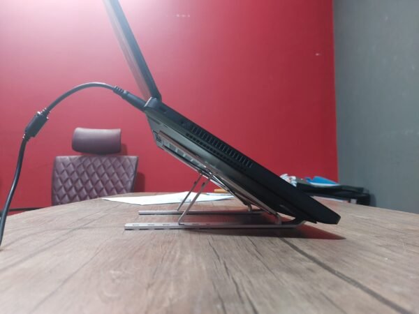 حامل الكتب واللابتوب Scaled