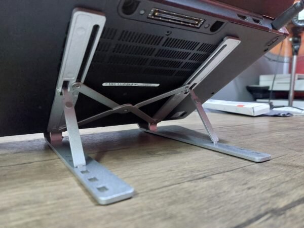 حامل لابتوب متعدد المستويات Scaled