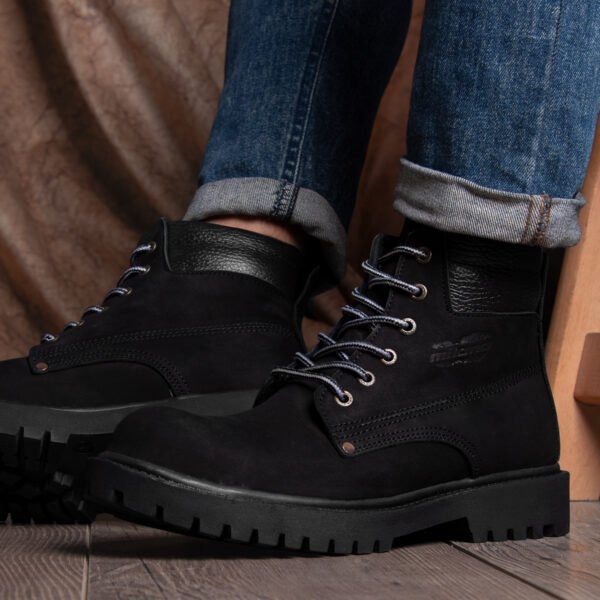 حذاء سيفتي شامواه رجالي لون إسود حذاء سيفتي شامواه رجالي لون إسود