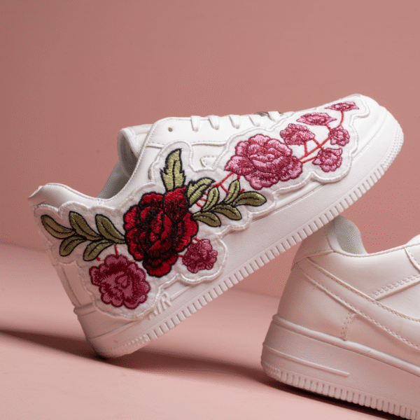 شوز حريمي رياضي