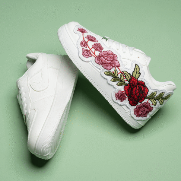 كوتشي حريمي