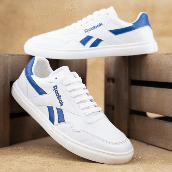 كوتشي ريبوك أزرق