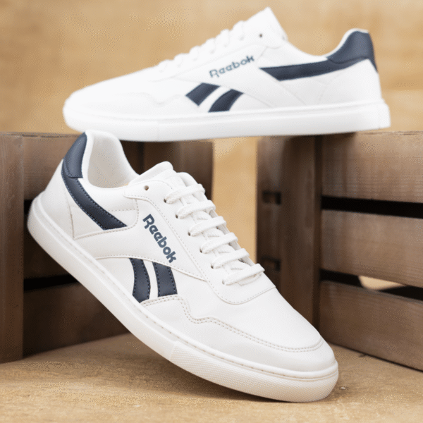 كوتشي ريبوك كحلي