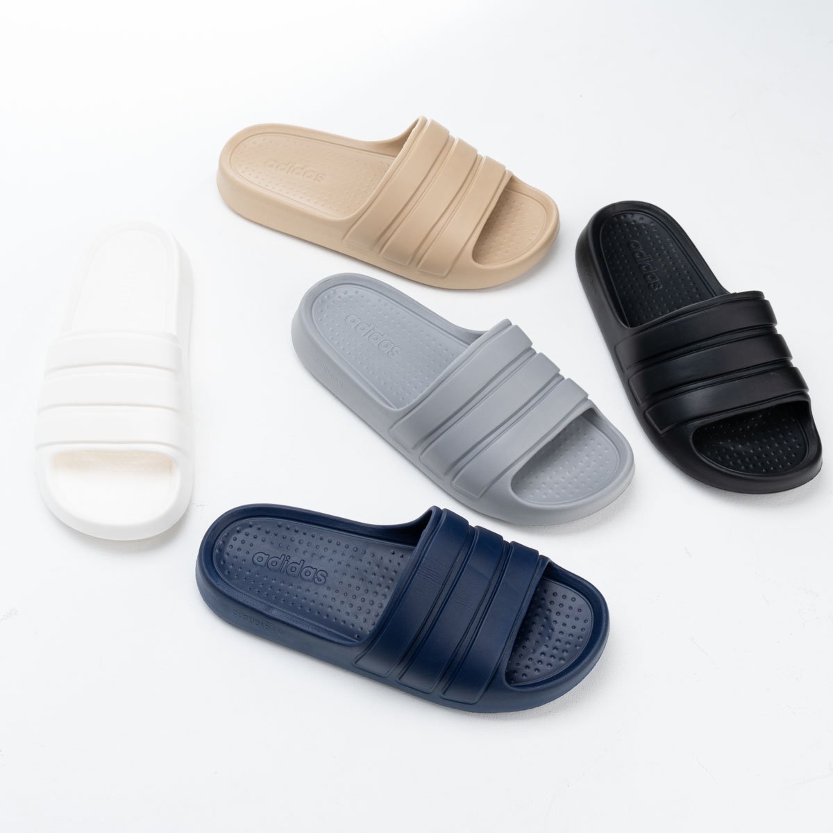 Adidas Slipper