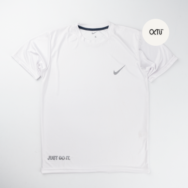 تيشيرت نايك أبيض