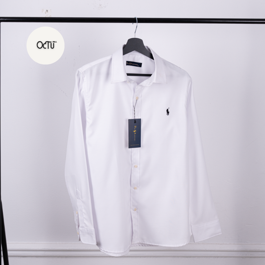 قميص بولو أكسفورد على الطبيعة لون أبيض
