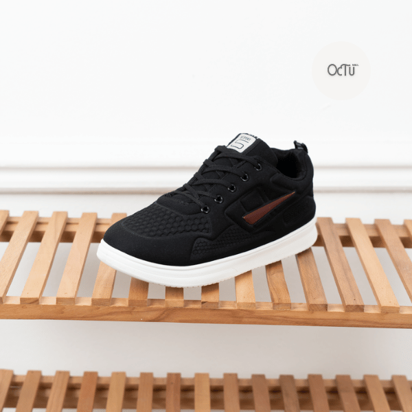 كوتشي رجالي إسود