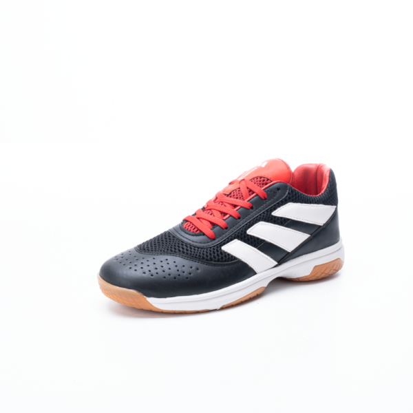 كوتشي أديداس إسود كوتشي أديداس إسود