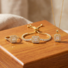 Lazorde Collection