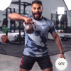 طقم رياضي أبيض في سماوي